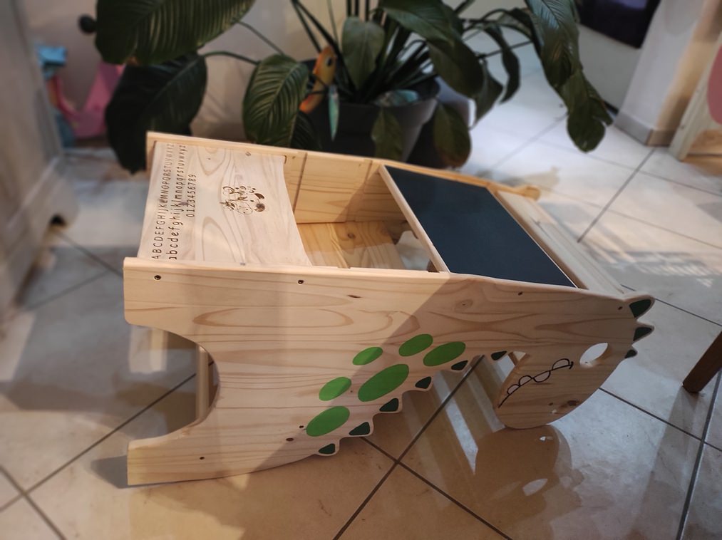 Tour d'observation évolutive Dinosaure